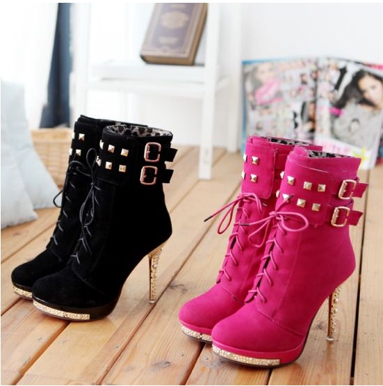 Nên chọn giày boot nữ mùa đông có thiết kế kín và ấm áp