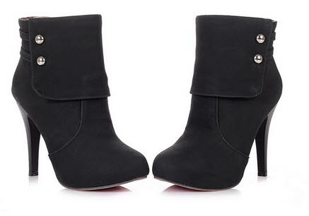 Giày boot nữ cá tính và sành điệu màu đen