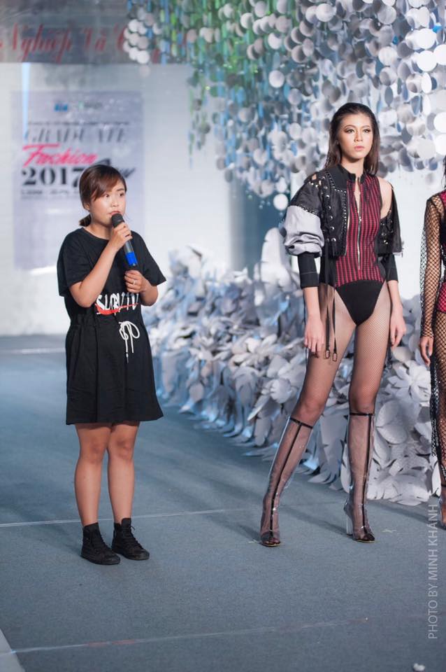 Quyên Chung cùng 5 người mẫu của mình đã làm nên buổi biểu diễn không thể "nóng" hơn
