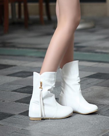 Giày boot nữ đế bằng màu trắng xinh xắn GBN1202