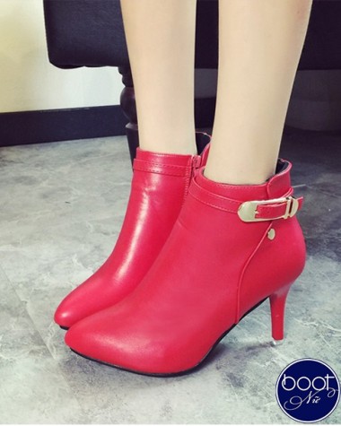 Giày boot nữ màu đỏ bít mũi trẻ trung thanh lịch GBN4202