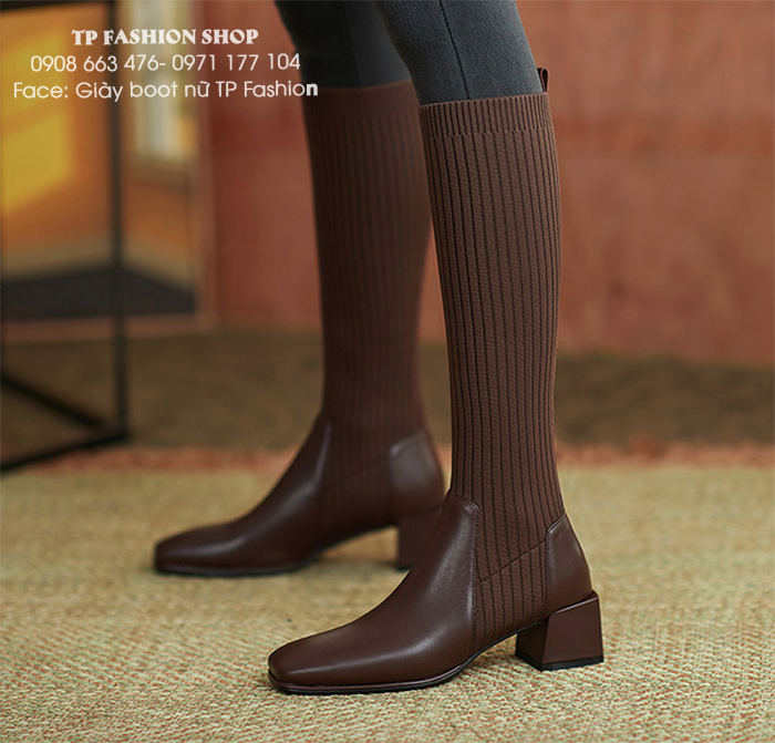 Giày boot nữ cổ cao dưới gối MŨI VUÔNG, đế thấp màu nâu chất LEN kết hợp DA PU ÔM CHÂN style cổ điển GCC07C