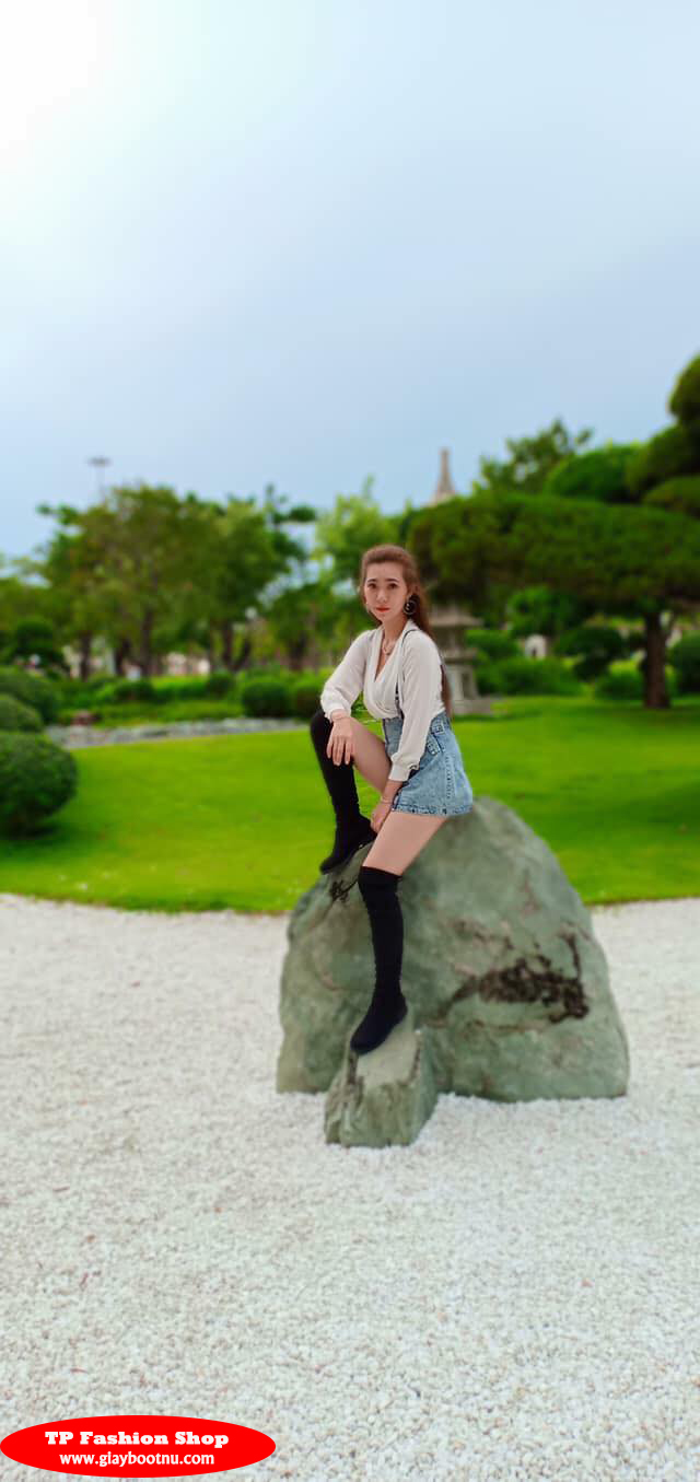 Giày boot nữ ống cao GCC28 cho nàng thoải mái dạo phố hay đi bộ! Giày boot nữ ống cao GCC28 cho nàng thoải mái dạo phố hay đi bộ!