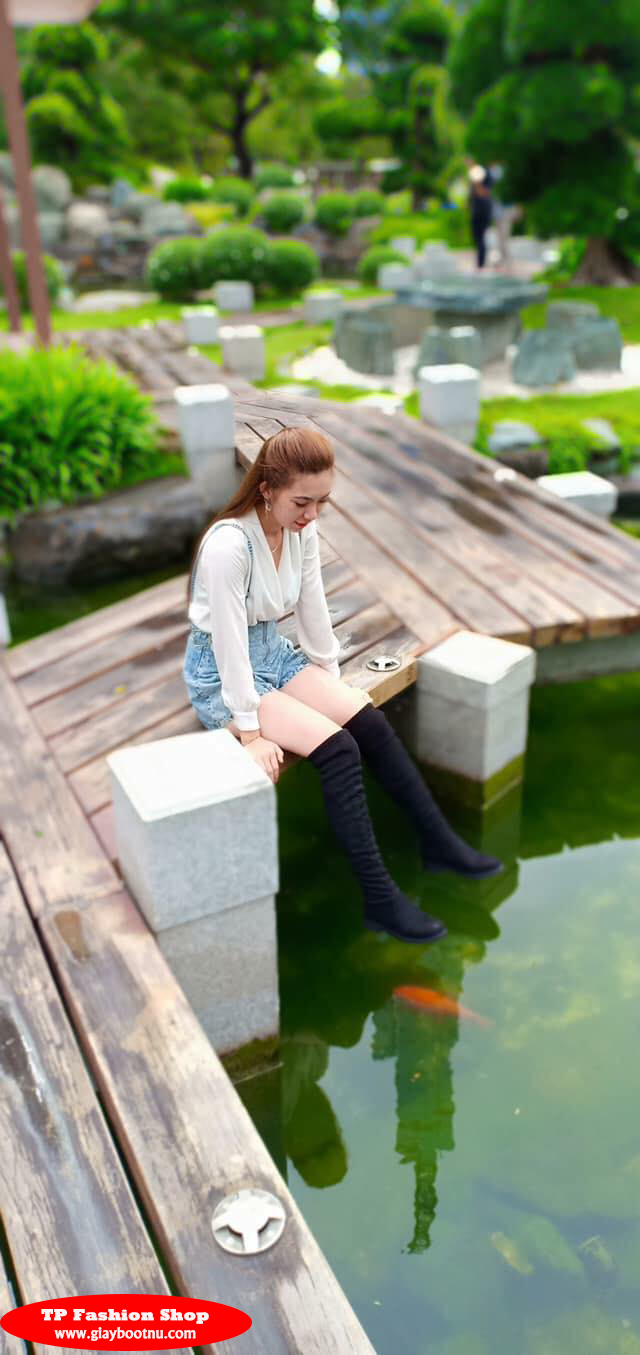 Giày boot nữ ống cao GCC28 cho nàng thoải mái dạo phố hay đi bộ! Giày boot nữ ống cao GCC28 cho nàng thoải mái dạo phố hay đi bộ!