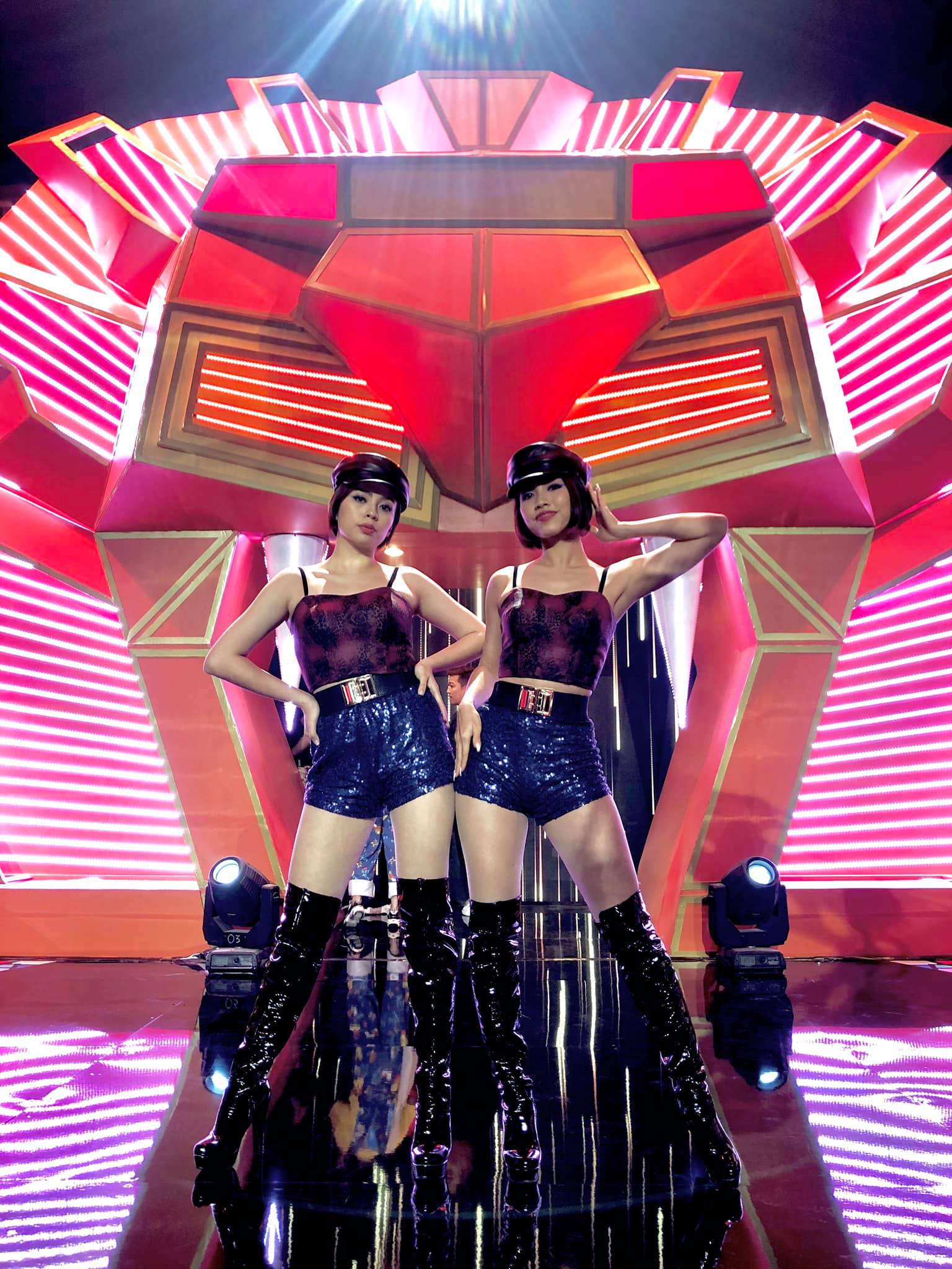 Giày boot nữ cổ cao da bóng đen hiện đại GCC3301 Giày boot nữ cổ cao da bóng đen hiện đại GCC3301