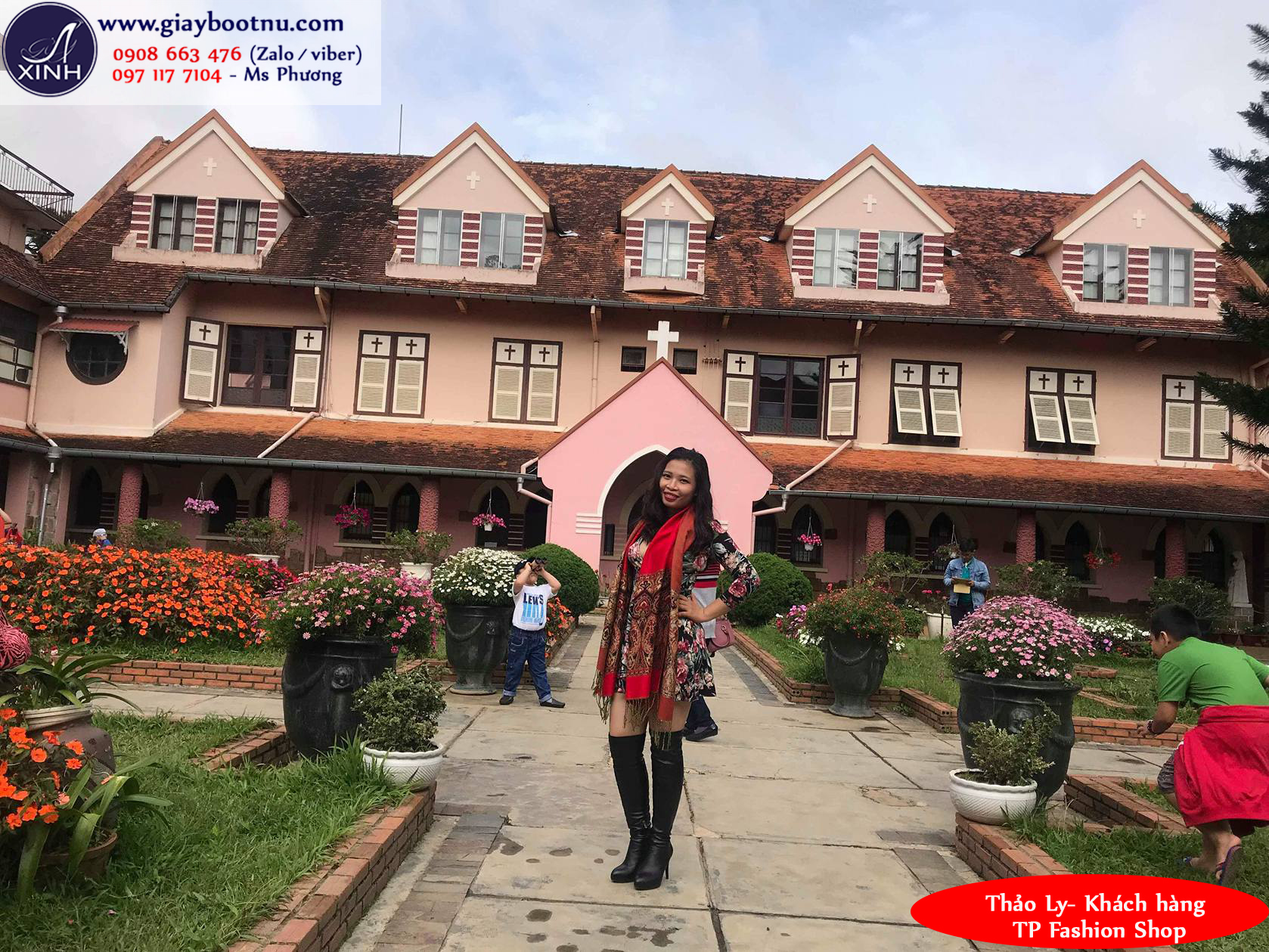 Khánh Ly xinh đẹp và thời thượng với giày boot nữ ống cao da bóng GCC10601 Khánh Ly xinh đẹp và thời thượng với giày boot nữ ống cao da bóng GCC10601