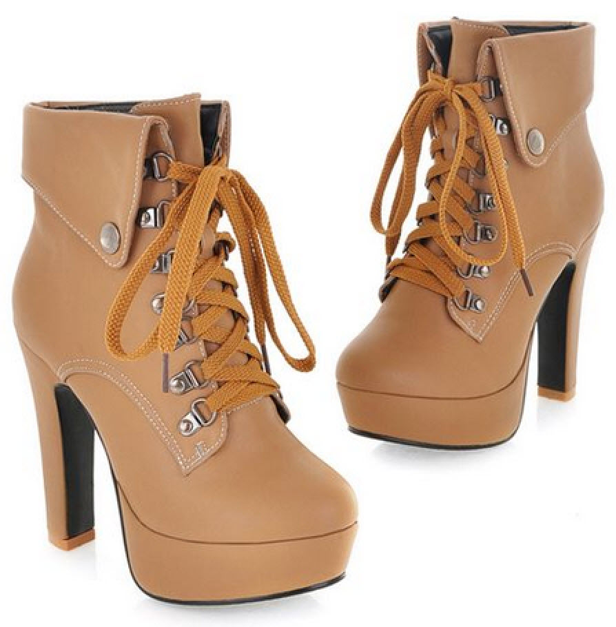 Giày boot nữ màu da bò cổ ngắn đế vuông cao gót tôn dáng trong từng bước đi! Giày boot nữ màu da bò cổ ngắn đế vuông cao gót tôn dáng trong từng bước đi!